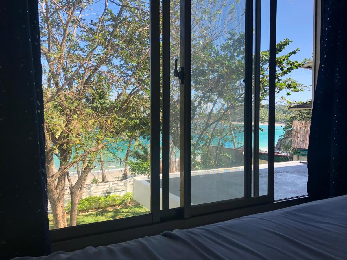 Amami Beachfront Villa With Private Beach Puerto Galera Bagian luar foto
