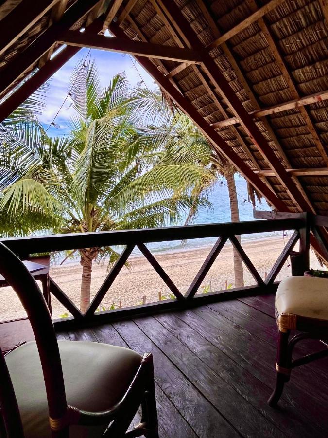 Amami Beachfront Villa With Private Beach Puerto Galera Bagian luar foto