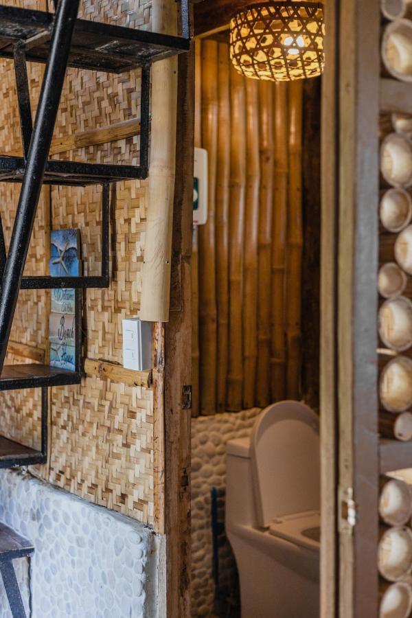 Amami Beachfront Villa With Private Beach Puerto Galera Bagian luar foto
