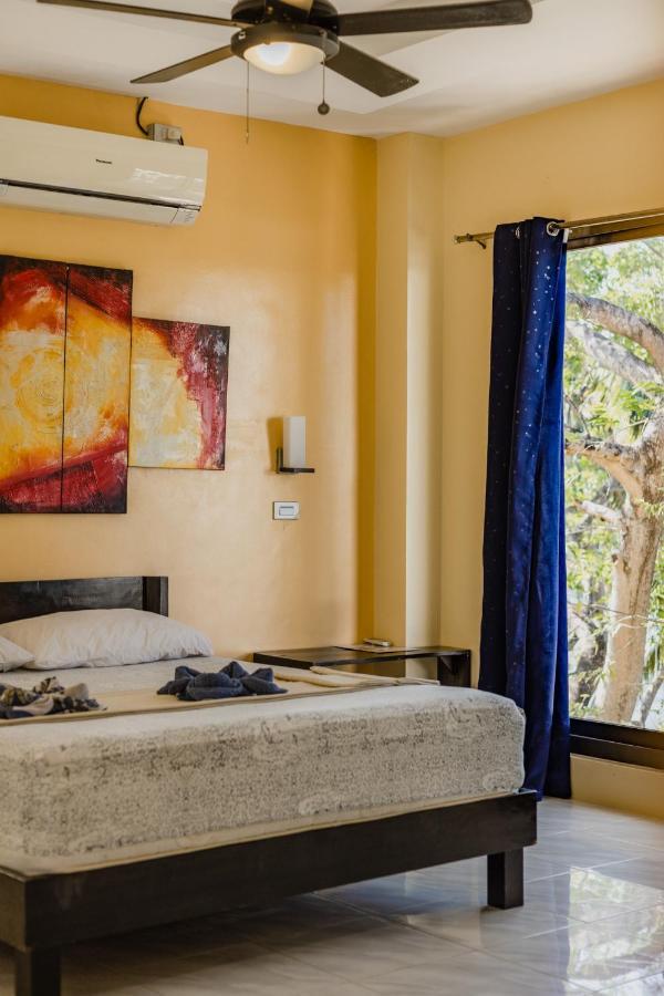 Amami Beachfront Villa With Private Beach Puerto Galera Bagian luar foto
