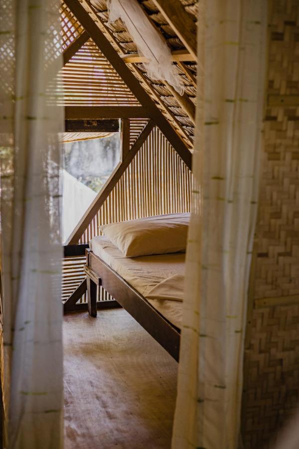 Amami Beachfront Villa With Private Beach Puerto Galera Bagian luar foto