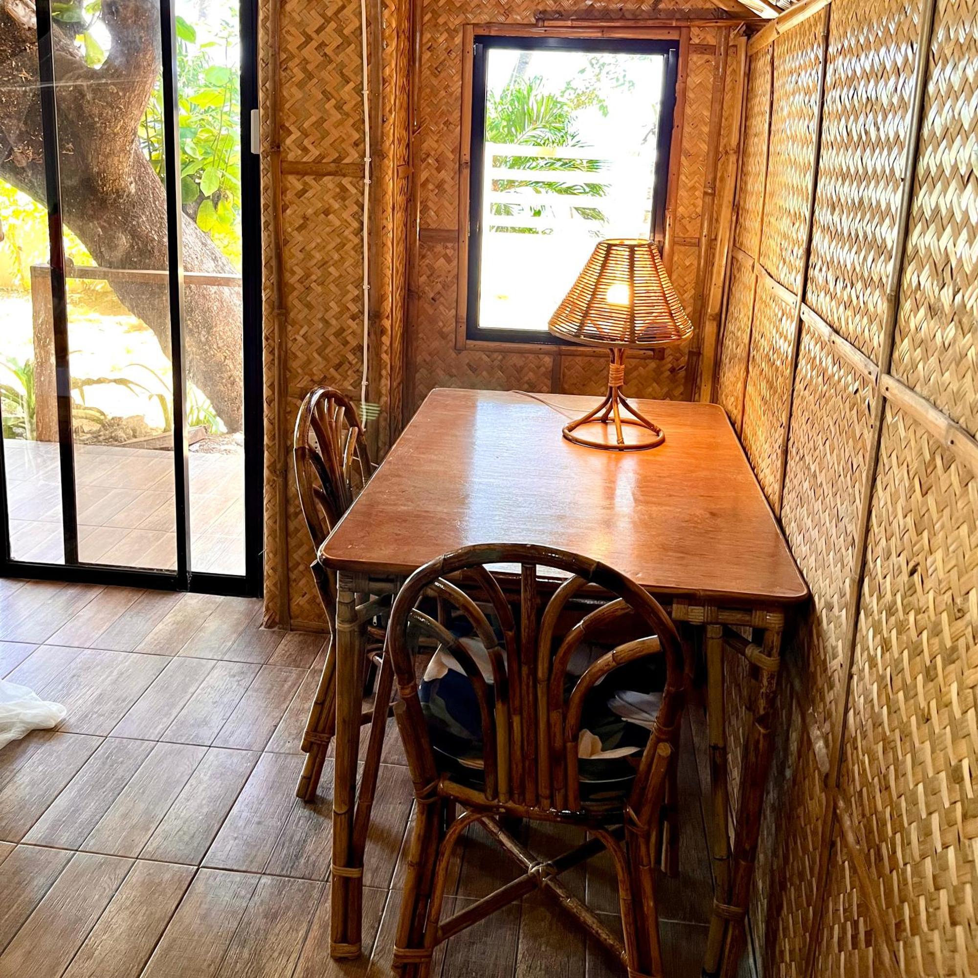Amami Beachfront Villa With Private Beach Puerto Galera Bagian luar foto