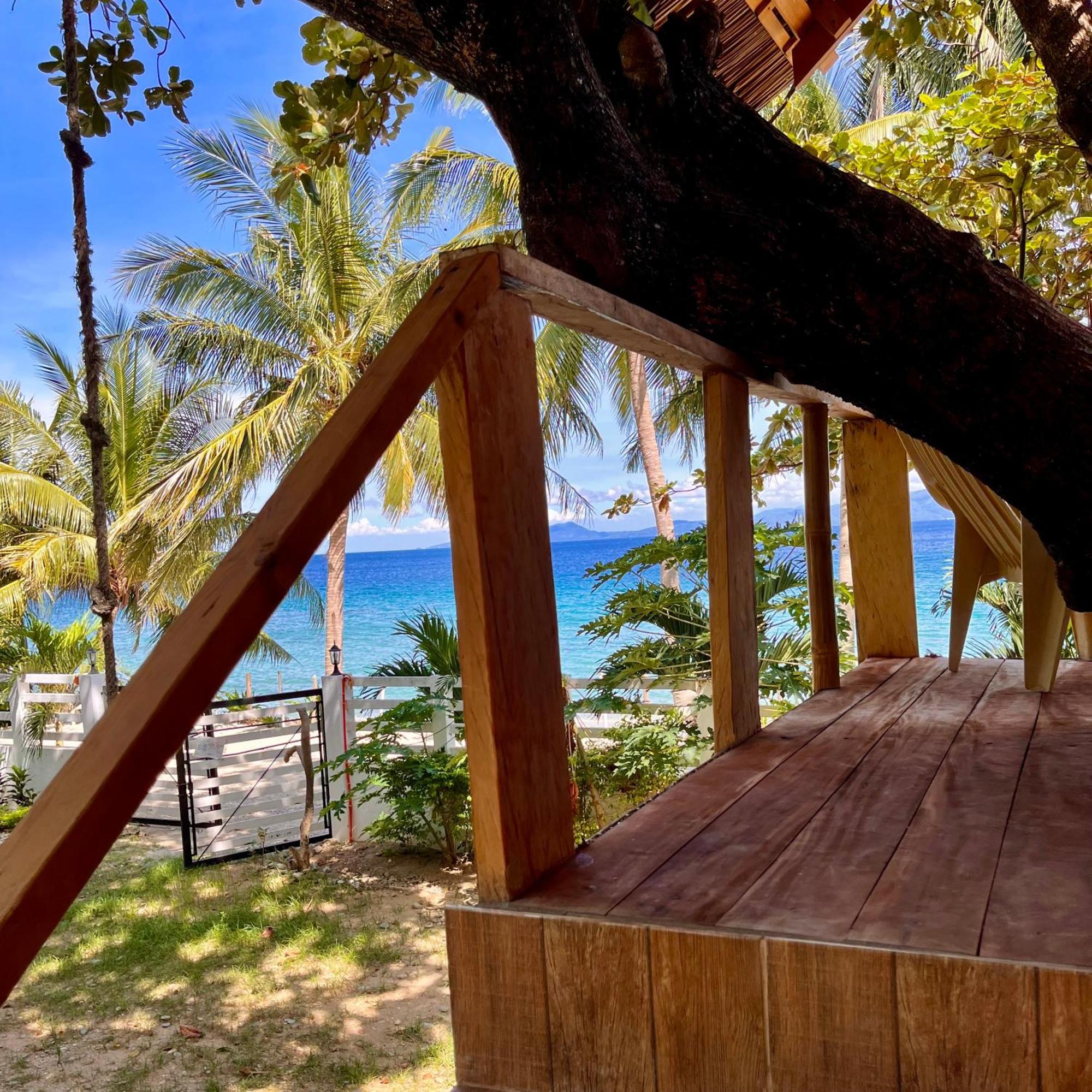 Amami Beachfront Villa With Private Beach Puerto Galera Bagian luar foto